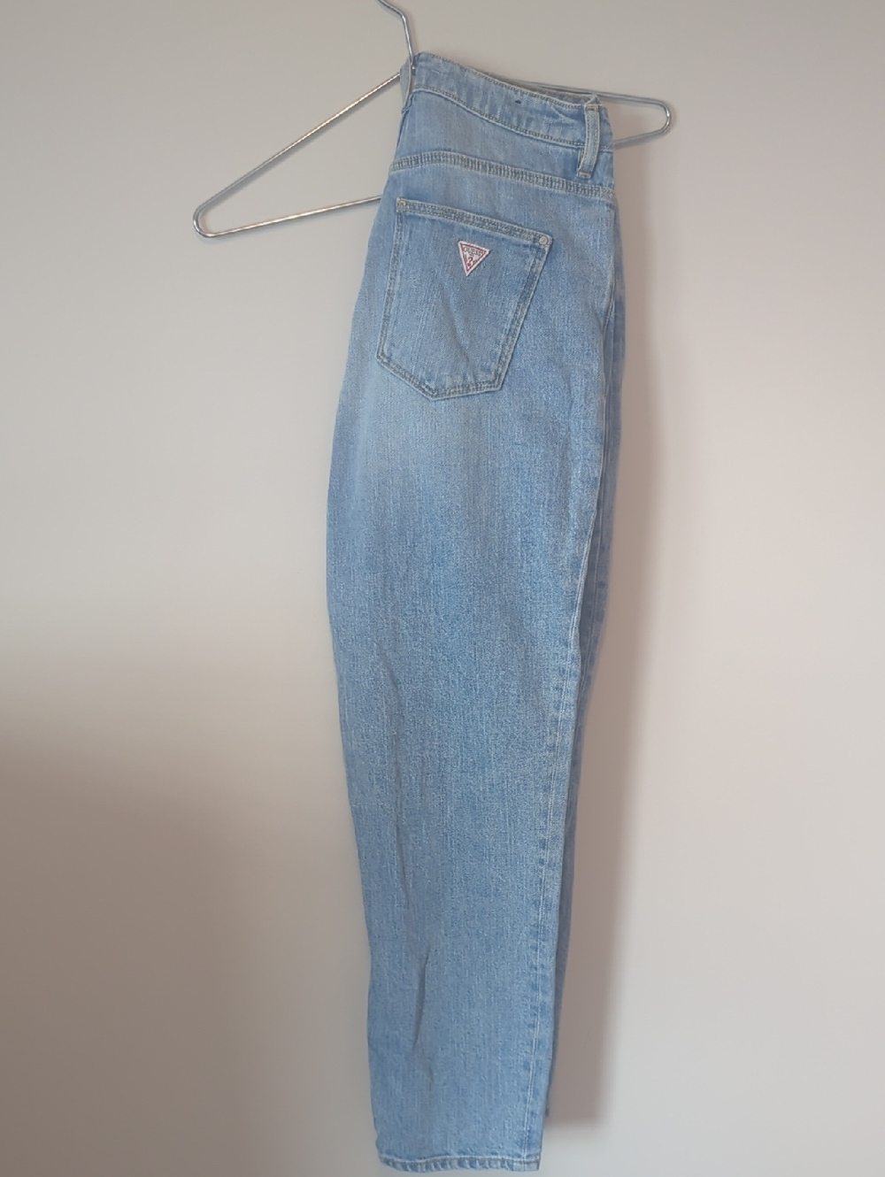 Guess Tapered High Mom Jeans